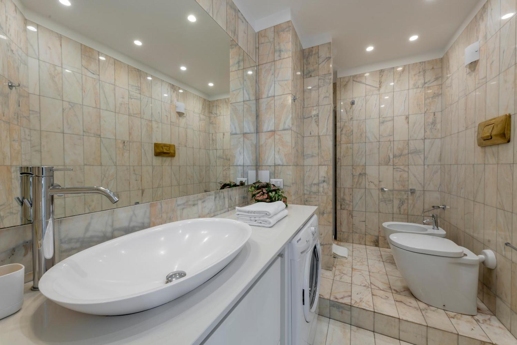 Milan Royal Suites - Duomo Santo Stefano Ngoại thất bức ảnh