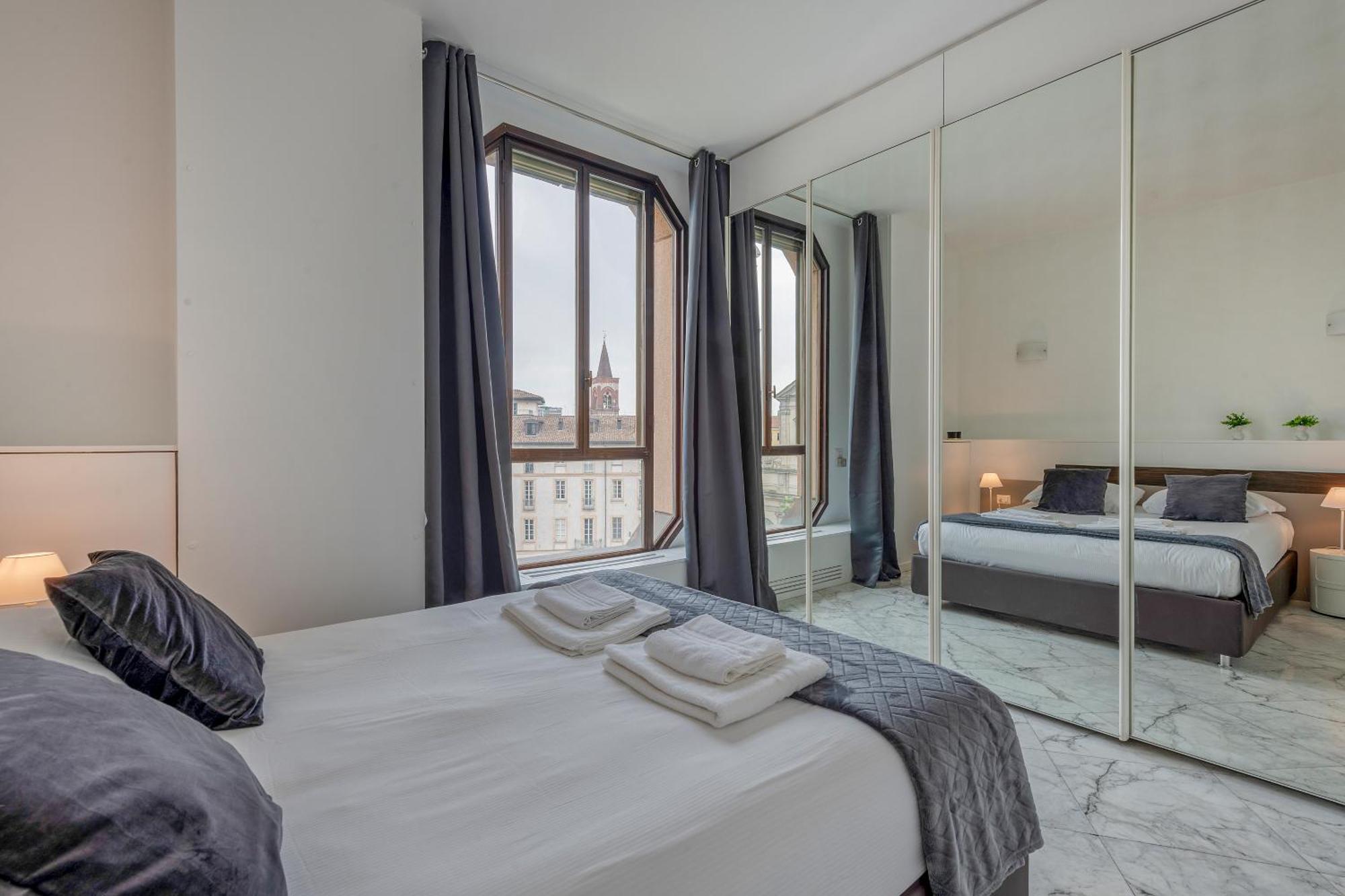 Milan Royal Suites - Duomo Santo Stefano Ngoại thất bức ảnh