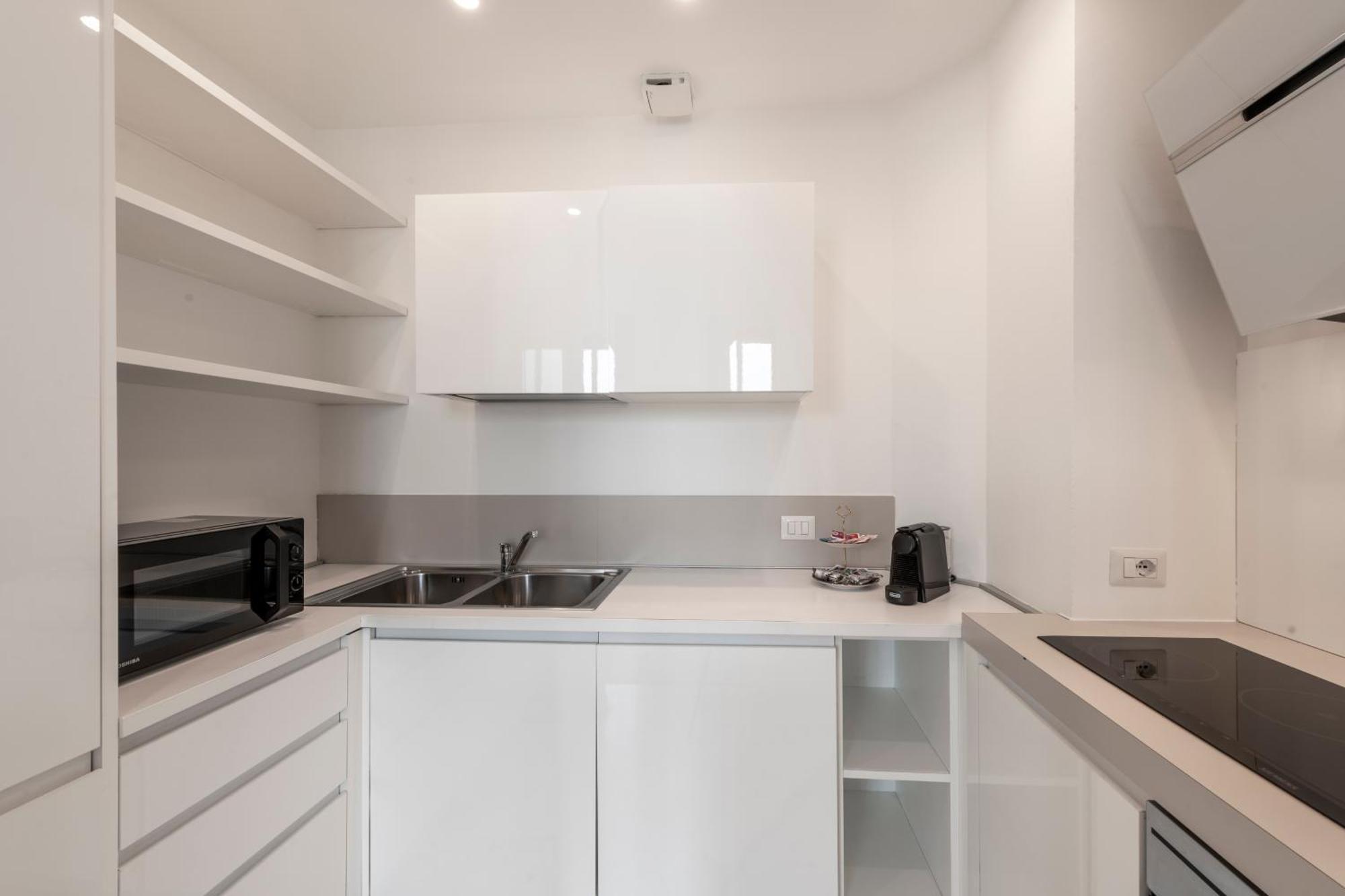 Milan Royal Suites - Duomo Santo Stefano Ngoại thất bức ảnh